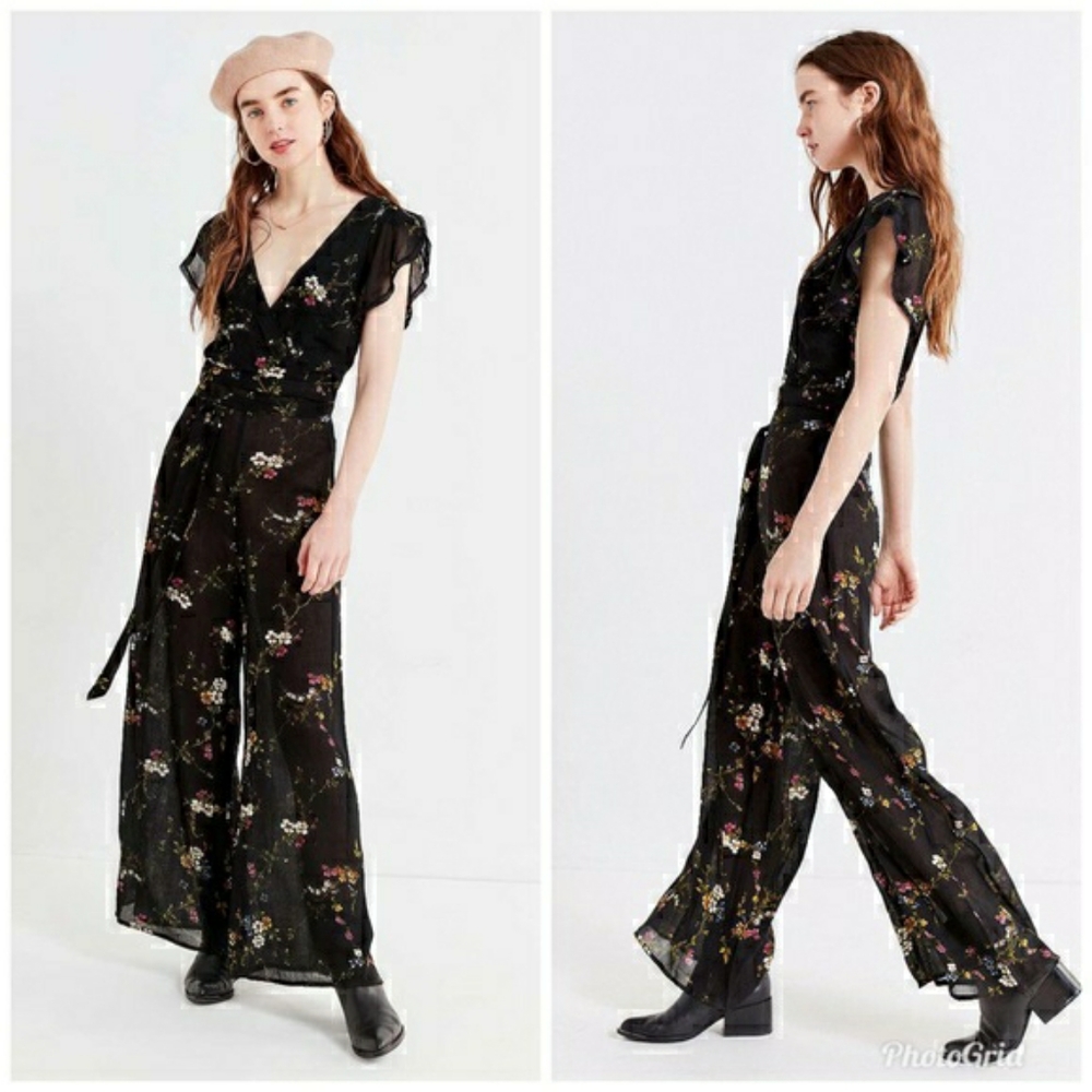 Urban Outfitters Black Floral Jumpsuit Wrap Size 2